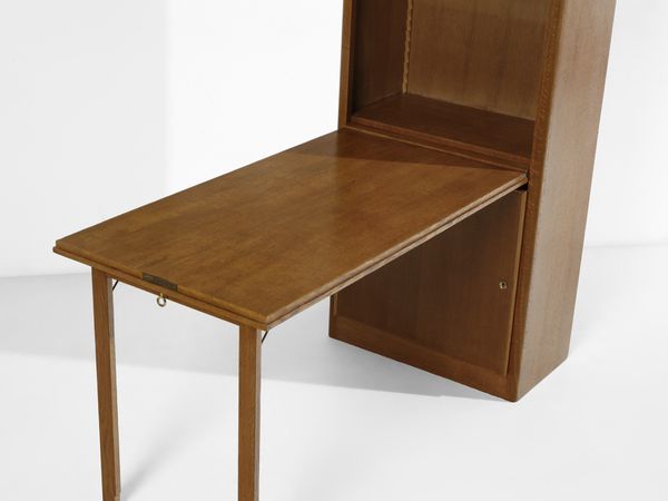 PONTI GIO (1891 - 1979) : Mobile trasformabile in scrivania della collezione Casa e Giardino per La Rinascente  - Asta Asta 523 | DESIGN E ARTI DECORATIVE DEL NOVECENTO Tradizionale - Associazione Nazionale - Case d'Asta italiane