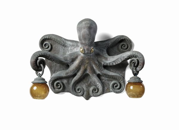 MAINE ANGELO CAMILLO (1892 - 1969) : attribuito. Grande lampada da parete a due luci raffigurante un polpo  - Asta Asta 523 | DESIGN E ARTI DECORATIVE DEL NOVECENTO Tradizionale - Associazione Nazionale - Case d'Asta italiane