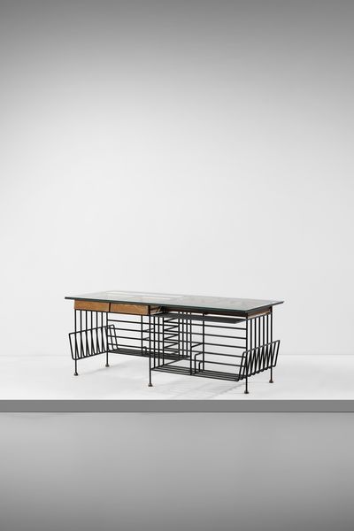 FERRABINI GIOVANNI (1909 - 1969) : Grande scrivania da centro con quattro cassetti, piani di appoggio e vani portariviste  - Asta Asta 523 | DESIGN E ARTI DECORATIVE DEL NOVECENTO Tradizionale - Associazione Nazionale - Case d'Asta italiane