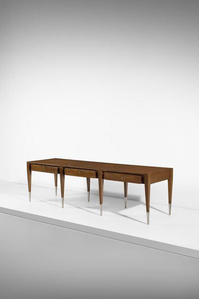 PONTI GIO (1891 - 1979) : Grande tavolo a sei cassetti, esecuzione Giordano Chiesa, Italia  - Asta Asta 523 | DESIGN E ARTI DECORATIVE DEL NOVECENTO Tradizionale - Associazione Nazionale - Case d'Asta italiane