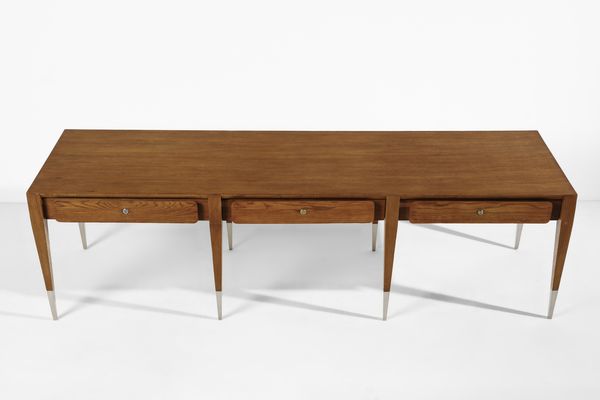 PONTI GIO (1891 - 1979) : Grande tavolo a sei cassetti, esecuzione Giordano Chiesa, Italia  - Asta Asta 523 | DESIGN E ARTI DECORATIVE DEL NOVECENTO Tradizionale - Associazione Nazionale - Case d'Asta italiane