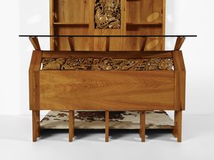 MANIFATTURA ITALIANA : Mobile bar eclettico fantasia unito a due sgabelli  - Asta Asta 523 | DESIGN E ARTI DECORATIVE DEL NOVECENTO Tradizionale - Associazione Nazionale - Case d'Asta italiane