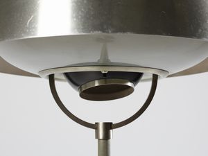 TORLASCO OSCAR (1934 - 2004) : Lampada da terra per Lumi, Italia  - Asta Asta 523 | DESIGN E ARTI DECORATIVE DEL NOVECENTO Tradizionale - Associazione Nazionale - Case d'Asta italiane