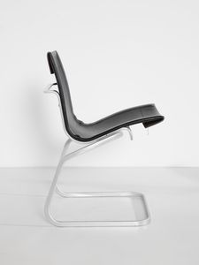 SALOCCHI CLAUDIO (1934 - 2009) : Otto sedie mod. Lia per Sormani, Arosio  - Asta Asta 523 | DESIGN E ARTI DECORATIVE DEL NOVECENTO Tradizionale - Associazione Nazionale - Case d'Asta italiane