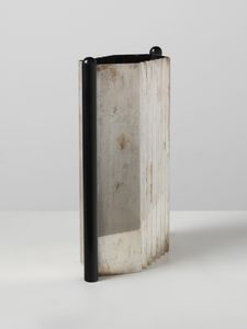 SUPERSTUDIO : Tre vasi della serie Programma D per Argenterie Ricci, Italia  - Asta Asta 523 | DESIGN E ARTI DECORATIVE DEL NOVECENTO Tradizionale - Associazione Nazionale - Case d'Asta italiane