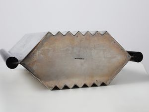 SUPERSTUDIO : Tre vasi della serie Programma D per Argenterie Ricci, Italia  - Asta Asta 523 | DESIGN E ARTI DECORATIVE DEL NOVECENTO Tradizionale - Associazione Nazionale - Case d'Asta italiane