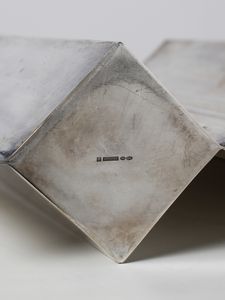 SUPERSTUDIO : Tre vasi della serie Programma D per Argenterie Ricci, Italia  - Asta Asta 523 | DESIGN E ARTI DECORATIVE DEL NOVECENTO Tradizionale - Associazione Nazionale - Case d'Asta italiane