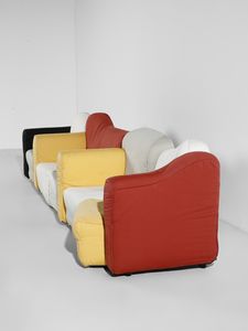 PESCE GAETANO (1939 - 2024) : Serie di sedute dal disegno informale mod. Cannaregio (4 moduli) per Cassina, Meda  - Asta Asta 523 | DESIGN E ARTI DECORATIVE DEL NOVECENTO Tradizionale - Associazione Nazionale - Case d'Asta italiane