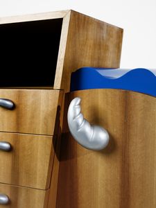 ANGELO CASTELLANA & BRUNELLA LORENZI : Orlando Armadio con cassettiera centrale e ali laterali con decorazione a gorgiera ad ante scorrevoli, esecuzione F.lli Lanza, Cerea (VR)  - Asta Asta 523 | DESIGN E ARTI DECORATIVE DEL NOVECENTO Tradizionale - Associazione Nazionale - Case d'Asta italiane