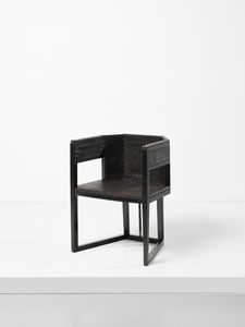 HOFFMANN JOSEF (1870 - 1956) : Poltroncina a pozzetto poligonale  - Asta Asta 523 | DESIGN E ARTI DECORATIVE DEL NOVECENTO Tradizionale - Associazione Nazionale - Case d'Asta italiane