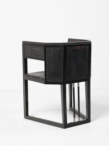 HOFFMANN JOSEF (1870 - 1956) : Poltroncina a pozzetto poligonale  - Asta Asta 523 | DESIGN E ARTI DECORATIVE DEL NOVECENTO Tradizionale - Associazione Nazionale - Case d'Asta italiane