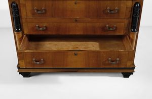 CHINI TITO (1898 - 1947) : attribuito. Com a quattro cassetti e coppia di comodini  - Asta Asta 523 | DESIGN E ARTI DECORATIVE DEL NOVECENTO Tradizionale - Associazione Nazionale - Case d'Asta italiane