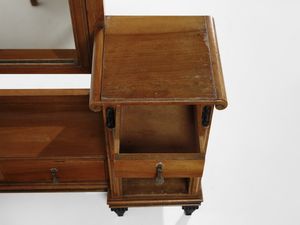 CHINI TITO (1898 - 1947) : attribuito. Mobile da toeletta con specchiera basculante unito a sgabello  - Asta Asta 523 | DESIGN E ARTI DECORATIVE DEL NOVECENTO Tradizionale - Associazione Nazionale - Case d'Asta italiane