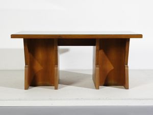 PONTI GIO (1891 - 1979) : Scrivania da centro a tre cassetti e due sportelli  - Asta Asta 523 | DESIGN E ARTI DECORATIVE DEL NOVECENTO Tradizionale - Associazione Nazionale - Case d'Asta italiane