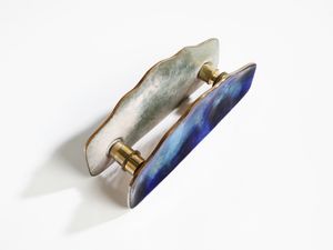 DE POLI PAOLO (1905 - 1996) : Coppia di maniglioni mod. 1360/2 per VIS, Padova  - Asta Asta 523 | DESIGN E ARTI DECORATIVE DEL NOVECENTO Tradizionale - Associazione Nazionale - Case d'Asta italiane