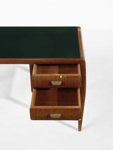 PONTI GIO (1891 - 1979) : Scrivania dirigenziale a quattro cassetti unita a dattilo a due cassetti per Dassi Mobili Moderni, Italia  - Asta Asta 523 | DESIGN E ARTI DECORATIVE DEL NOVECENTO Tradizionale - Associazione Nazionale - Case d'Asta italiane