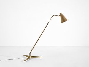 OSTUNI ANGELO (1904 - 1981) : Lampada da terra estensibile e orientabile mod. 301 per O-Luce, Milano  - Asta Asta 523 | DESIGN E ARTI DECORATIVE DEL NOVECENTO Tradizionale - Associazione Nazionale - Case d'Asta italiane
