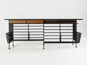 FERRABINI GIOVANNI (1909 - 1969) : Grande scrivania da centro con quattro cassetti, piani di appoggio e vani portariviste  - Asta Asta 523 | DESIGN E ARTI DECORATIVE DEL NOVECENTO Tradizionale - Associazione Nazionale - Case d'Asta italiane