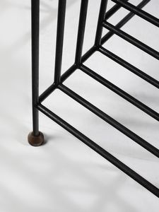 FERRABINI GIOVANNI (1909 - 1969) : Grande scrivania da centro con quattro cassetti, piani di appoggio e vani portariviste  - Asta Asta 523 | DESIGN E ARTI DECORATIVE DEL NOVECENTO Tradizionale - Associazione Nazionale - Case d'Asta italiane