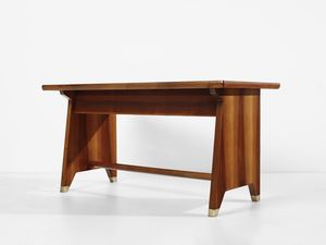 PONTI GIO (1891 - 1979) : Scrivania da centro a due cassetti sottopiano, esecuzione Cooperativa Falegnami Reggio Emilia, Italia  - Asta Asta 523 | DESIGN E ARTI DECORATIVE DEL NOVECENTO Tradizionale - Associazione Nazionale - Case d'Asta italiane