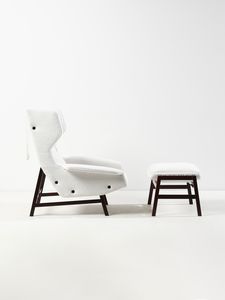 FRATTINI GIANFRANCO (1926 - 2004) : Poltrona mod. 977 con poggiapiedi per Cassina, Meda  - Asta Asta 523 | DESIGN E ARTI DECORATIVE DEL NOVECENTO Tradizionale - Associazione Nazionale - Case d'Asta italiane