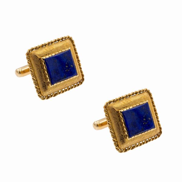 Gemelli in oro giallo satinato 18kt e lapislazzulo  - Asta Gioielli e Orologi - Associazione Nazionale - Case d'Asta italiane
