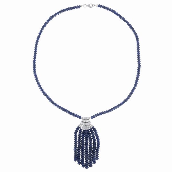 Collana ad un filo di zaffiri con nappa pendente  - Asta Gioielli e Orologi - Associazione Nazionale - Case d'Asta italiane