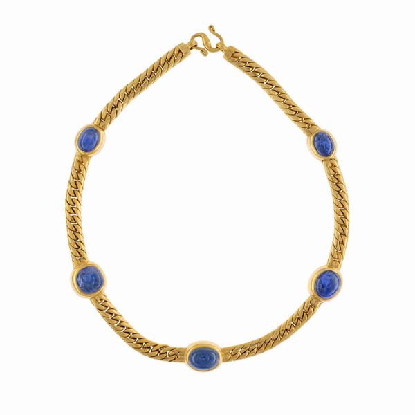 Collana in oro giallo 22kt con cinque zaffiri  - Asta Gioielli e Orologi - Associazione Nazionale - Case d'Asta italiane