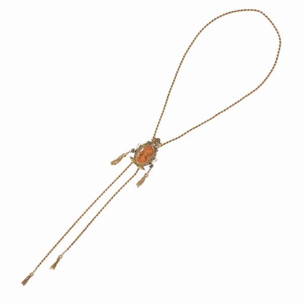 Collana saliscendi in oro rosa 14kt con cammeo raffigurante figura femminile  - Asta Gioielli e Orologi - Associazione Nazionale - Case d'Asta italiane