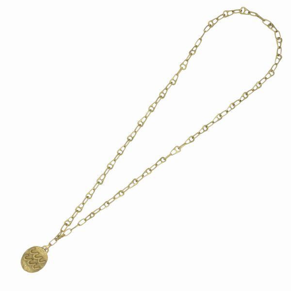 Masenza lunga collana con pendente segno zodiacale Acquario  - Asta Gioielli e Orologi - Associazione Nazionale - Case d'Asta italiane