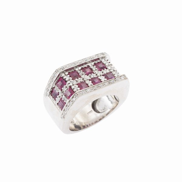 Anello a motivo geometrico in oro bianco 18kt  - Asta Gioielli e Orologi - Associazione Nazionale - Case d'Asta italiane