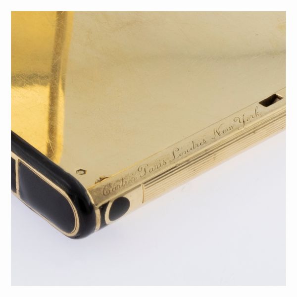 Cartier portasigarette in oro giallo 18kt e smalto nero  - Asta Gioielli e Orologi - Associazione Nazionale - Case d'Asta italiane