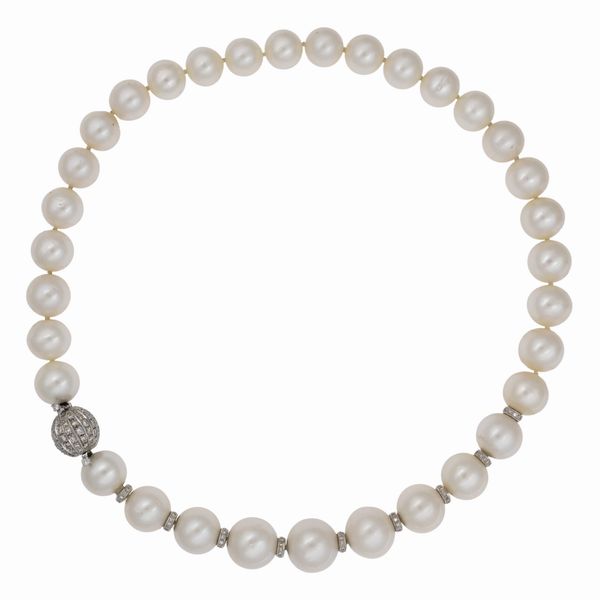 Collana ad un filo di perle australiane  - Asta Gioielli e Orologi - Associazione Nazionale - Case d'Asta italiane