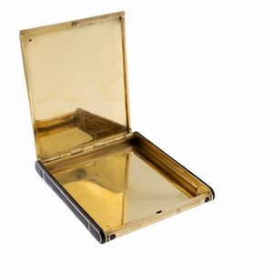 Cartier portasigarette in oro giallo 18kt e smalto nero  - Asta Gioielli e Orologi - Associazione Nazionale - Case d'Asta italiane