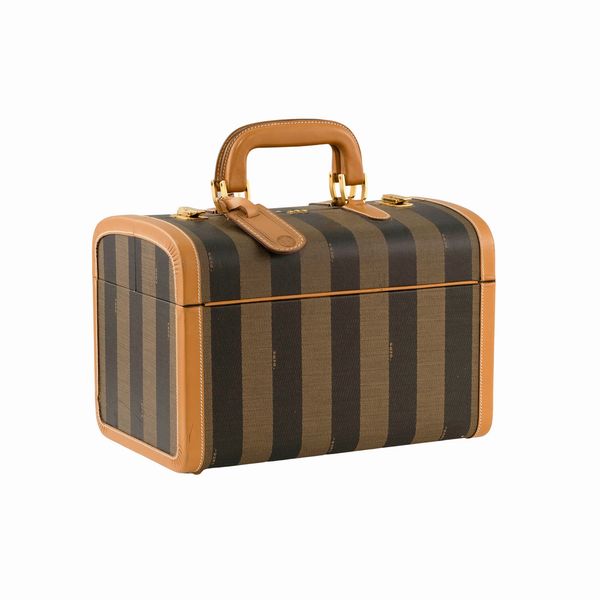 Fendi beauty case da viaggio vintage  - Asta Bijoux e Fashion Vintage Web Only - Associazione Nazionale - Case d'Asta italiane