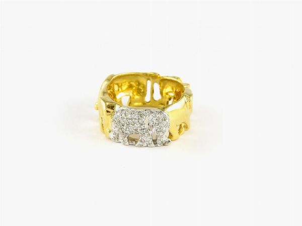 Anello animalier in oro giallo e bianco con diamanti  - Asta Gioielli - II - Associazione Nazionale - Case d'Asta italiane
