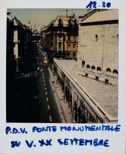 Alberto Lattuada : Ponte monumentale su via XX Settembre - polaroid con Vedute di Genova 1989-1990  - Asta Fotografia - Associazione Nazionale - Case d'Asta italiane