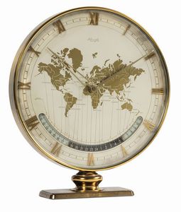 KIENZLE - KIENZLE, World Time gilt brass Desk Clock. Orologio in ottone dorato, con ore del mondo, apertura per le 24 ore e indicazione del giorno e della notte. Realizzato nel 1950 circa