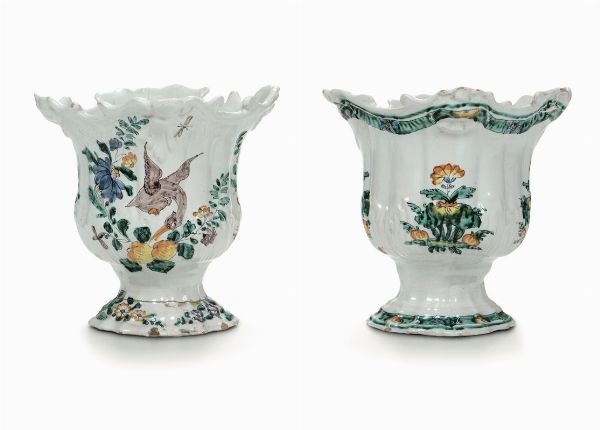 Due rinfrescatoi Cerreto, seconda met del XVIII secolo  - Asta Maioliche e Porcellane - Associazione Nazionale - Case d'Asta italiane
