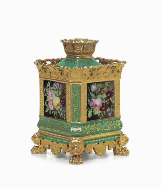 Vaso Francia, Fontainebleau, manifattura di Jacob Petit, 1830-1840  - Asta Maioliche e Porcellane - Associazione Nazionale - Case d'Asta italiane