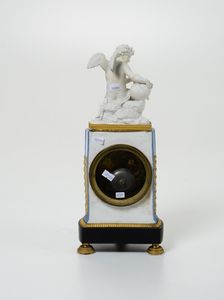 Orologio Parigi, Manifattura Nast, fine del XVIII secolo  - Asta Maioliche e Porcellane - Associazione Nazionale - Case d'Asta italiane