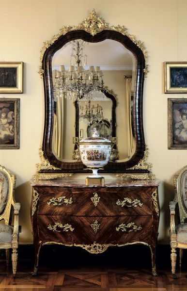 Coppia di cassettoni Luigi XV, Genova met XVIII secolo  - Asta Fine Art Selection - Associazione Nazionale - Case d'Asta italiane