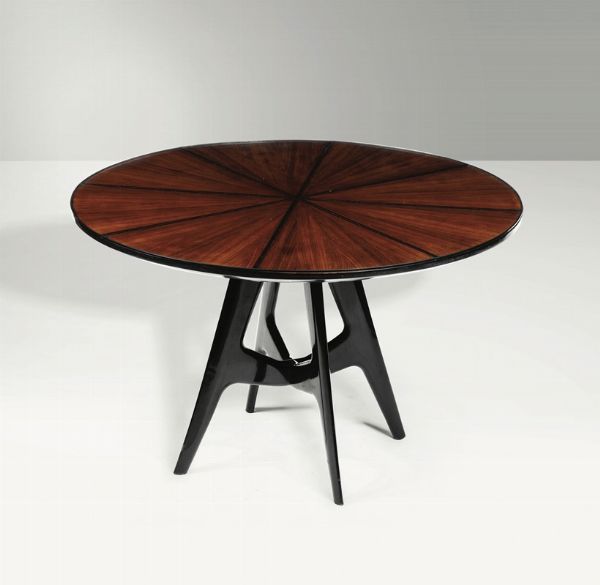 Tavolo con struttura in legno laccato e legno.  - Asta Design - Associazione Nazionale - Case d'Asta italiane