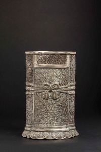Portapennelli in argento, Cina, Dinastia Qing, XIX secolo  - Asta Chinese Works of Art - Associazione Nazionale - Case d'Asta italiane
