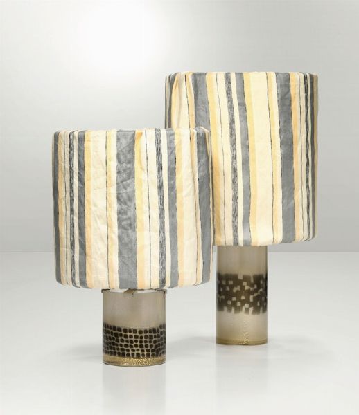 Due lampade da tavolo in vetro di Murano con diffusore in tessuto.  - Asta Design - Associazione Nazionale - Case d'Asta italiane