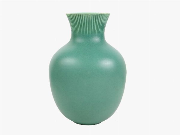 Vaso in ceramica smaltata verde  - Asta Arte moderna e contemporanea / Arredi, Argenti e Dipinti Antichi - Associazione Nazionale - Case d'Asta italiane