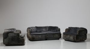 ROSSELLI ALBERTO (1921 - 1976) - Salotto composto da un divano due posti e coppia di poltrone in tessuto originale  mod. Confidential  per Saporiti Italia anni 70