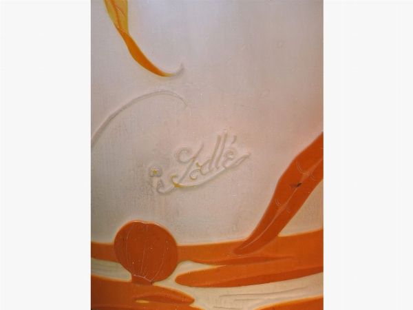 mile Gall : Grande vaso in vetro lavorato all'acido a cammeo, 1904  - Asta Arredi e dipinti antichi - Associazione Nazionale - Case d'Asta italiane