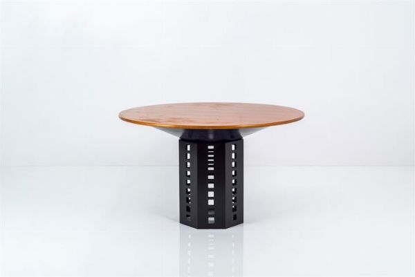 HOFFMAN JOSEF : Tavolo in metallo e legno. Riedizione Bieffeplast anni '70 cm 57x110  - Asta Design - Associazione Nazionale - Case d'Asta italiane
