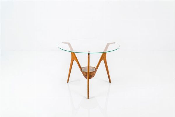 PRODUZIONE ITALIANA : Tavolino con struttura in legno chiaro  piani in vetro molato. Anni '50 cm 53 5x72  - Asta Design - Associazione Nazionale - Case d'Asta italiane